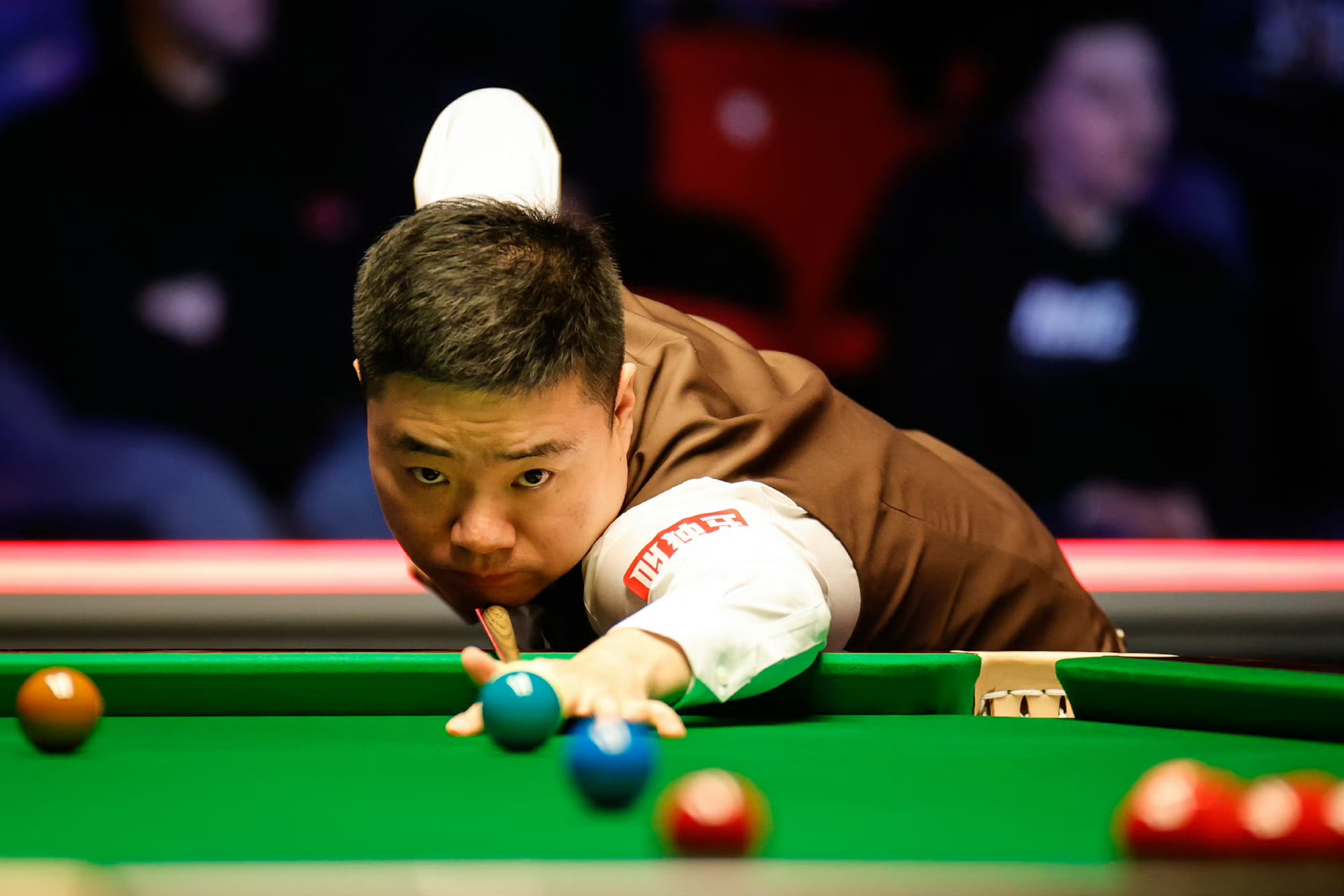 乓球比赛中 乓球比赛中