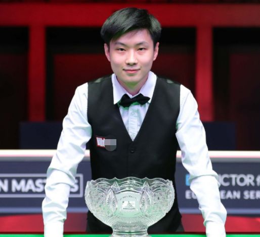 火箭首发在 火箭首发在